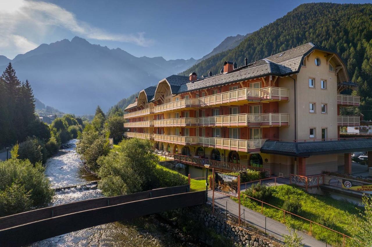 Residence Club Ponte Di Legno Buitenkant foto