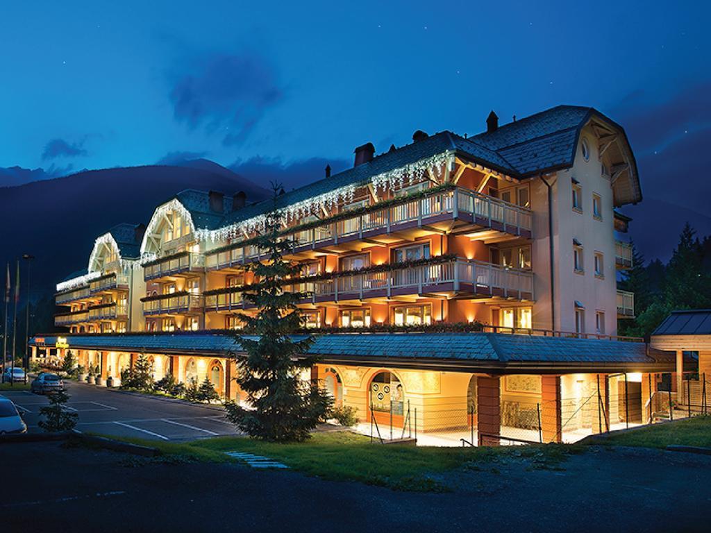 Residence Club Ponte Di Legno Buitenkant foto